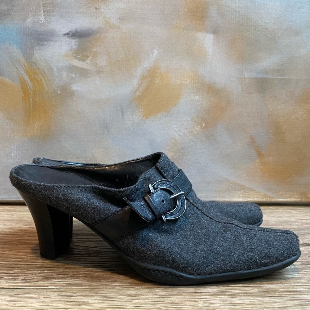 AEROSOLES Y2K Gray Heeled Mules with Decorative Buckle Embellishment siz…
